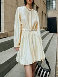 2026 Spring New French Dredging Temperament Into The Shoulder Lantern Sleeve Belt Form Fluffy Dress Dress Dress Woman